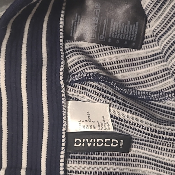 H&M Navy Blue and White Stripped Skater Skirt - Picture 4 of 4